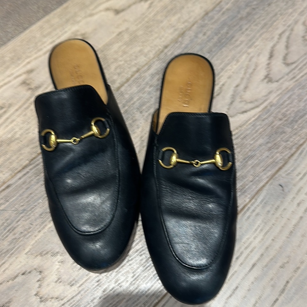 Gucci prince town slipper. - Picture 2 of 4